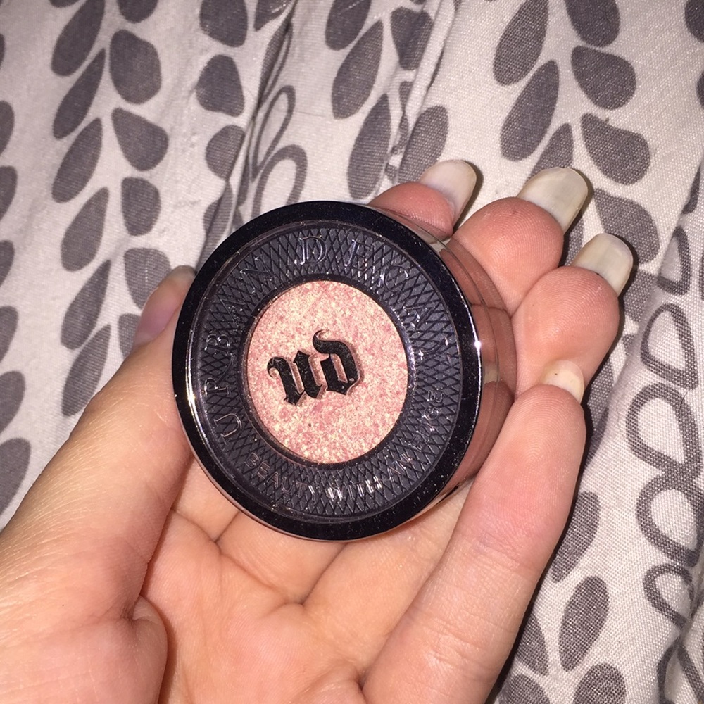Urban Decay Beauty With An Edge Single Eyeshadow